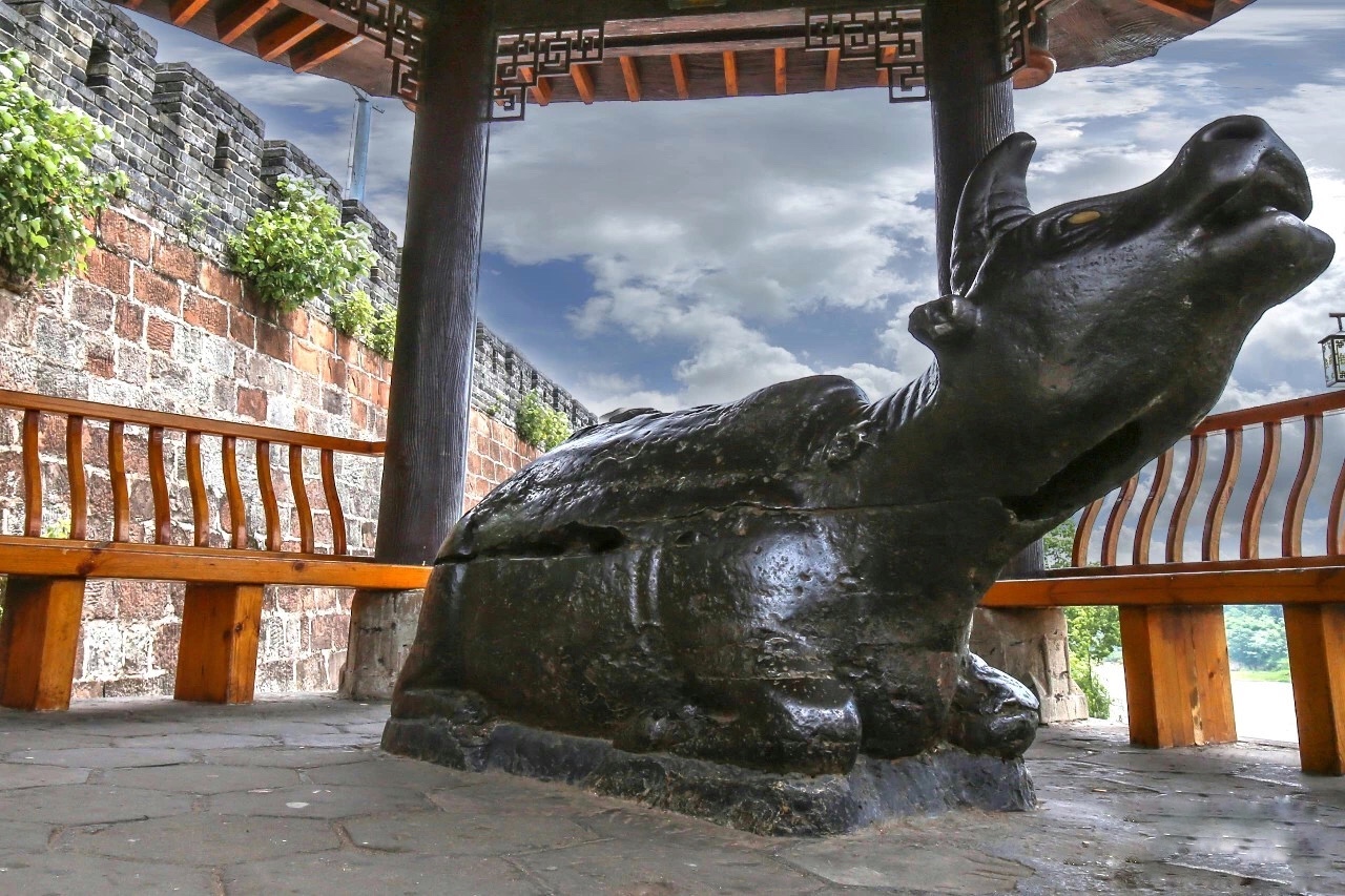 历数百年不锈不斑 茶陵铁牛