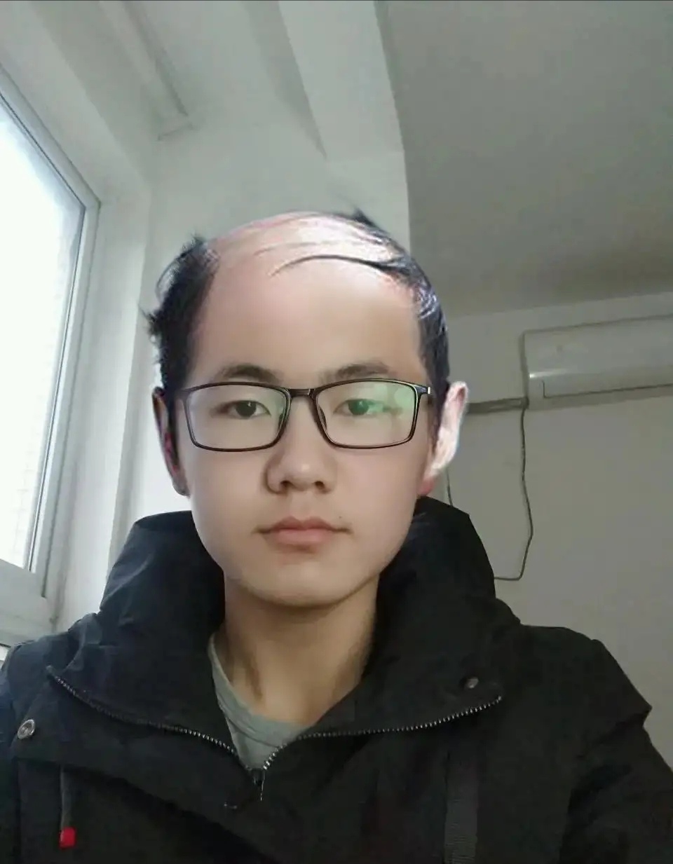 爆笑p图大神想换个发型能帮做个效果图吗