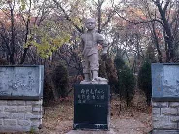 选入语文课本,感动了几代中国人的《小英雄雨来》_管桦