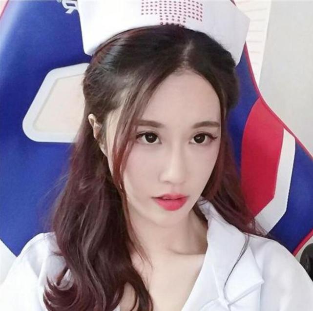 主播cos护士服排行,腐团儿充满二次元气息,轩子最接近现实