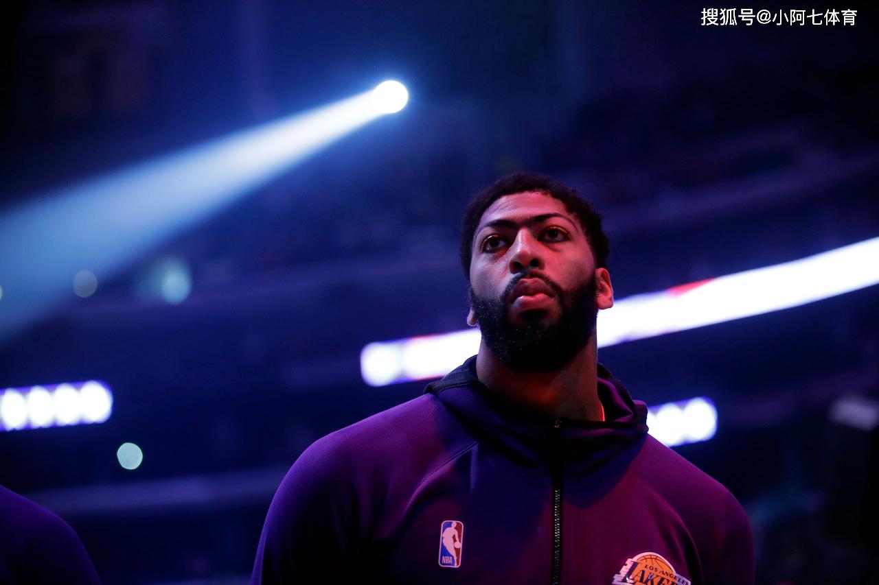 玻璃人浓眉哥并不像你想象的那样容易受伤