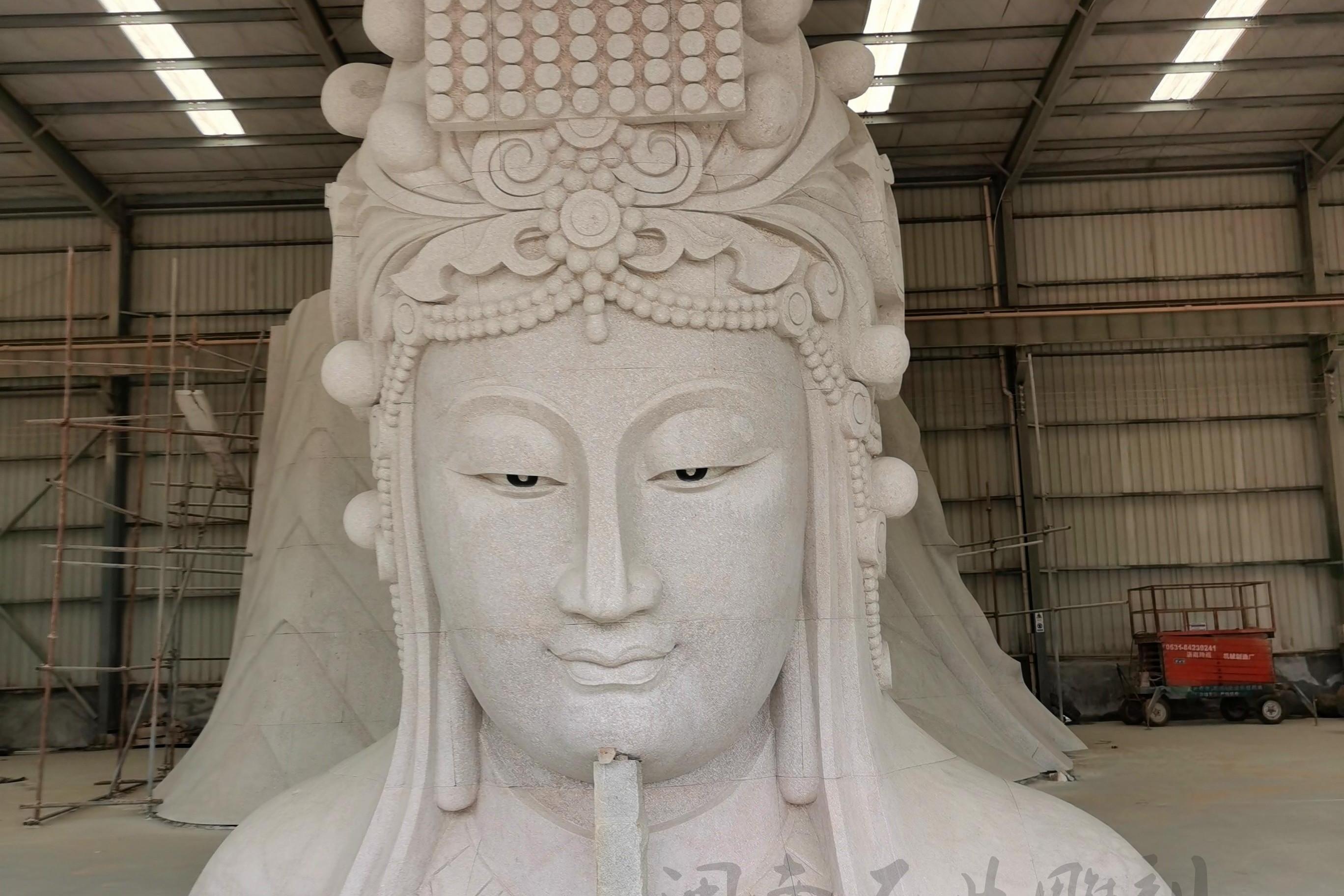 32.8米高石雕妈祖像落成,石雕艺术交流树立一道丰碑.