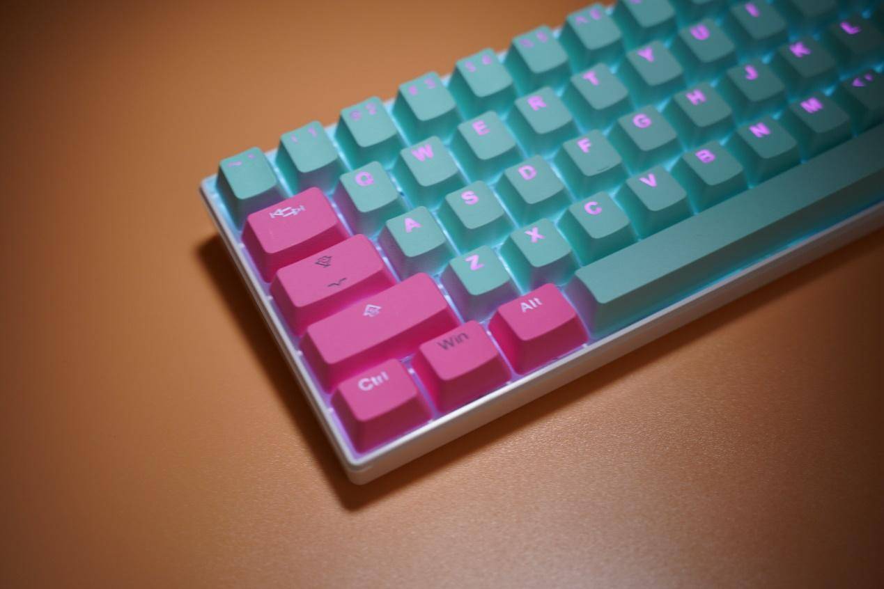 樱花落尽春将困黑爵i610t樱花蓝牙无线机械键盘体验