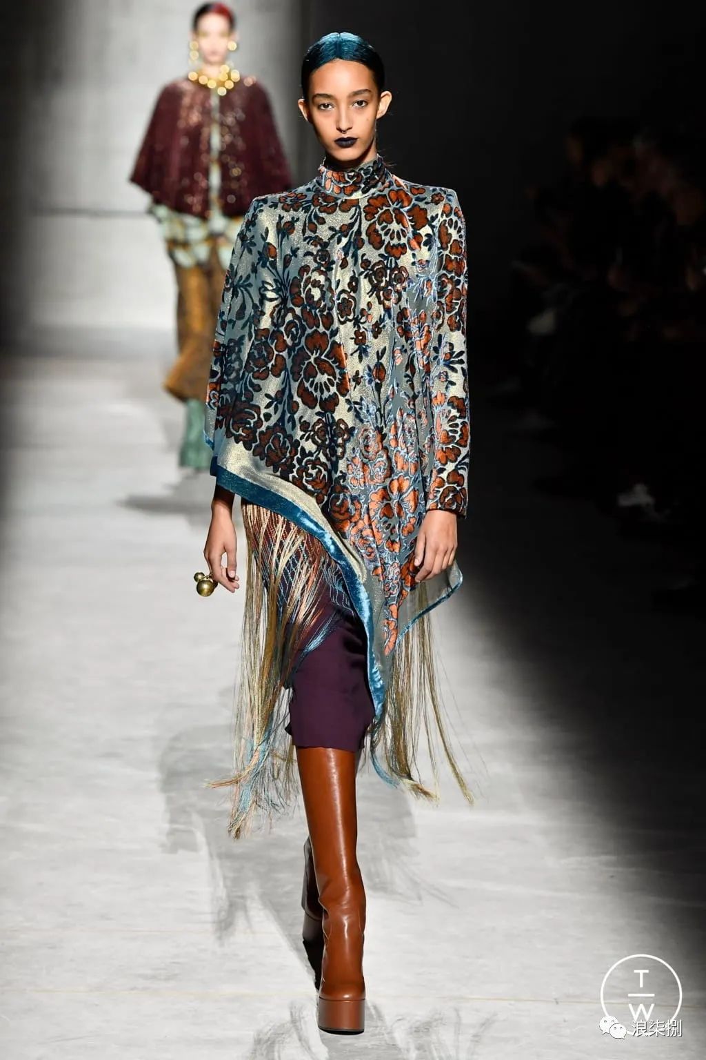 可别小看流苏元素它已成为服装结构重要的一份子