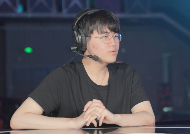 原创rng收获三连胜狼行拿到第二个mvp网友姿态你酸了吗