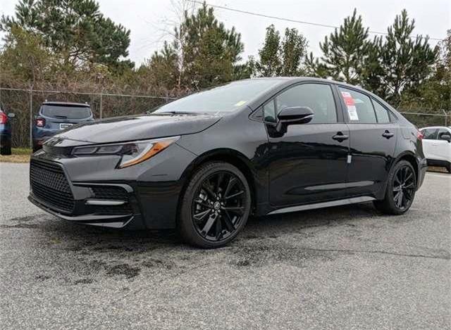 丰田卡罗拉黑武士全黑车身双出排气比本田思域更帅气