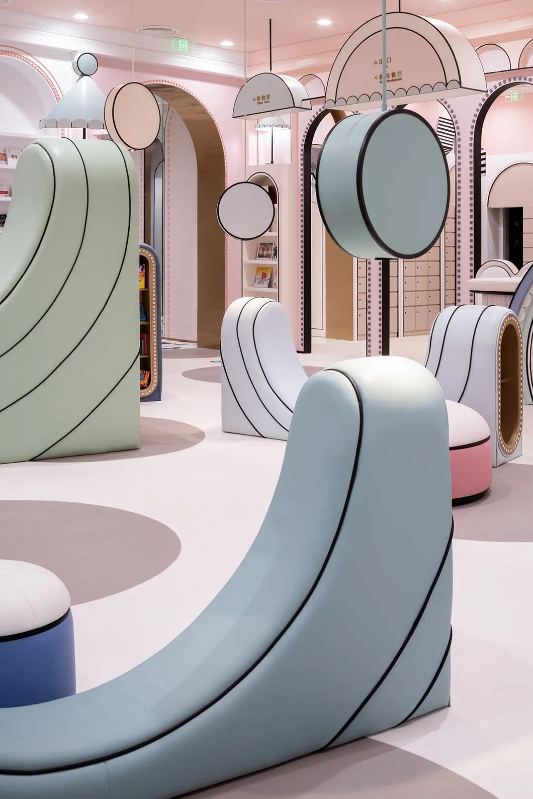 女神设计师李想和他的色彩世界观