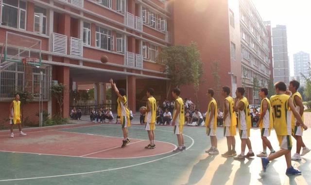 武漢15個(gè)區(qū)“最美中學(xué)”評(píng)選，有你的母校嗎(圖10)