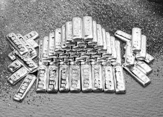 李自成真的从崇祯的小保险箱里搜出了几亿两白银吗?_银子