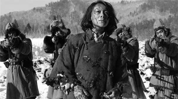 赵一曼被捕后策反了两个人营救她这两个人最后结局如何