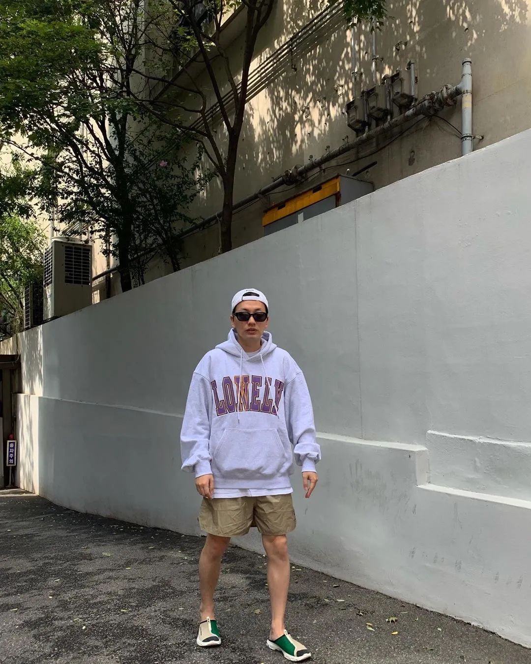 凭借"娃娃鱼"被大众熟知的他,私服穿搭堪称男友范本_李东辉