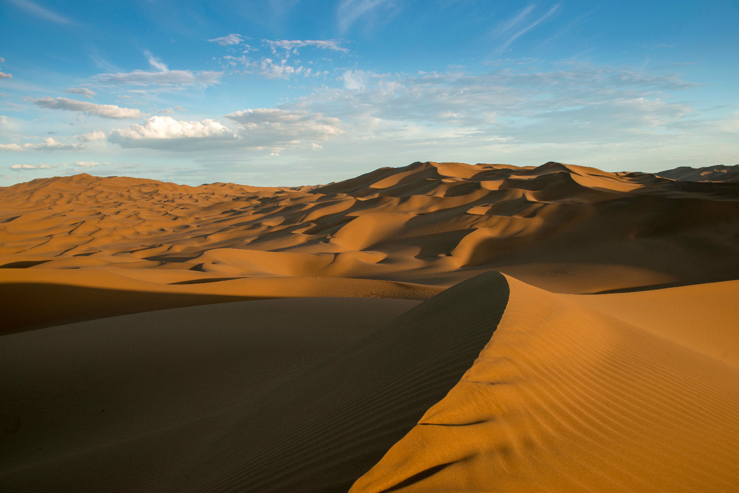 云游中国0202新疆库木塔格沙漠