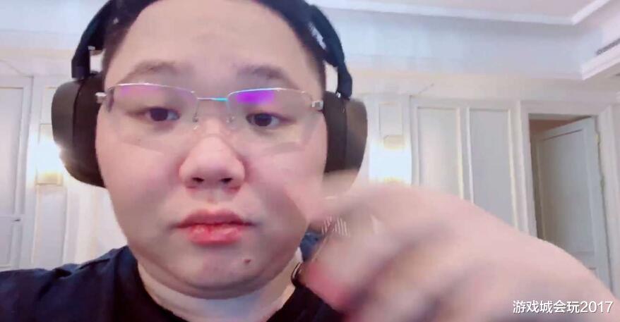 pdd再次回应邀请卢本伟加入夕阳红战队:被本人拒绝,自己力不从心了