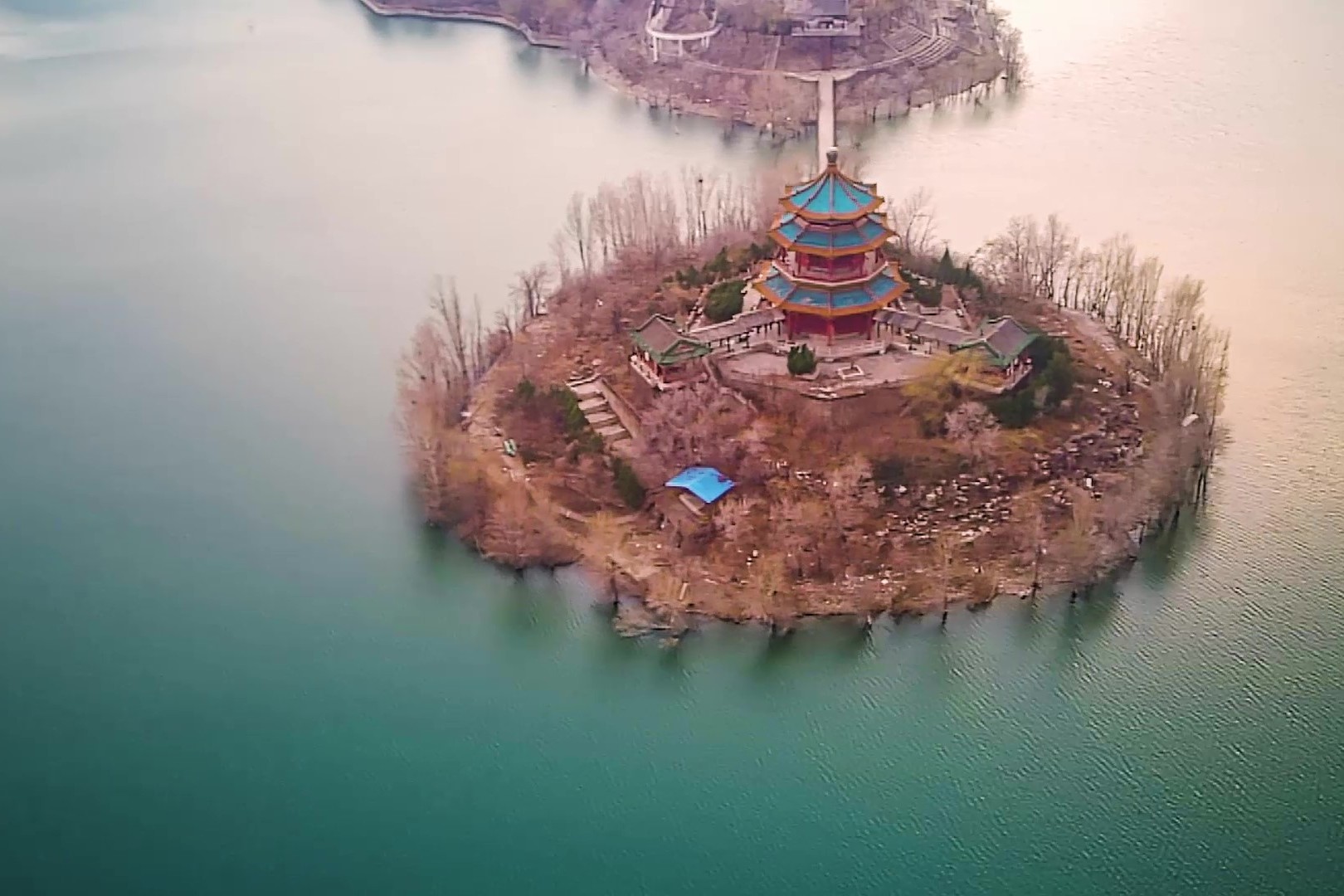 poweregg x航拍十三陵水库失乐园——九龙游乐园