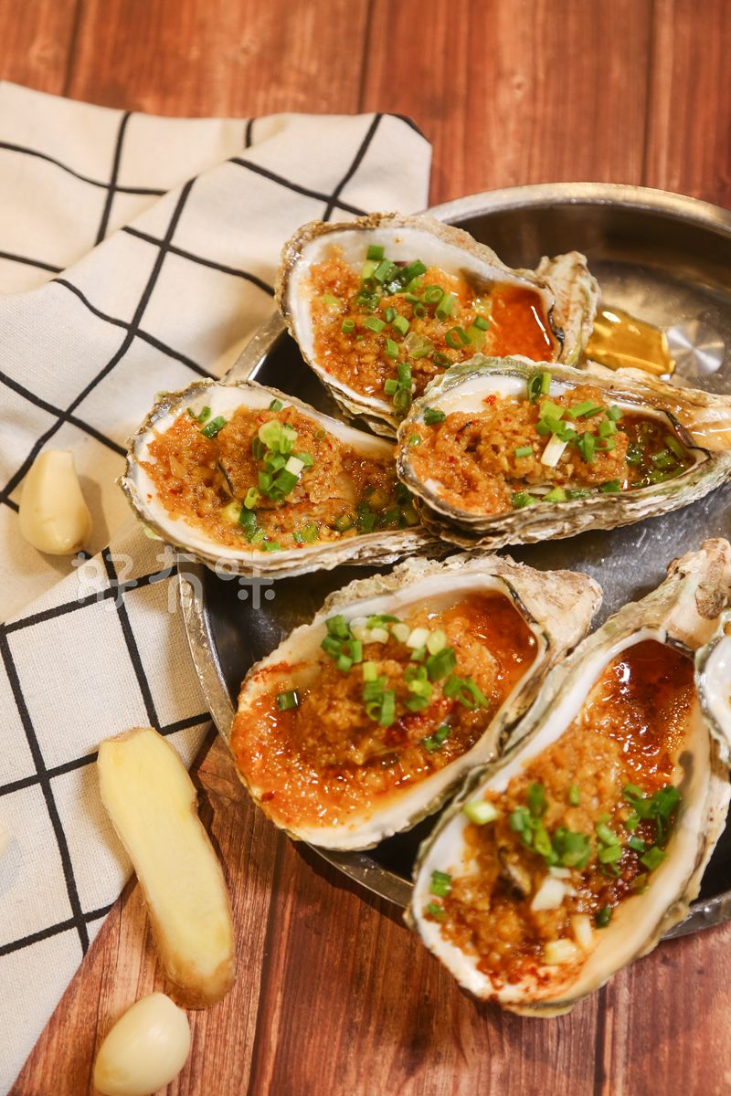 小龙虾生蚝已上货!免费配送到家,门店自提还送口罩啦