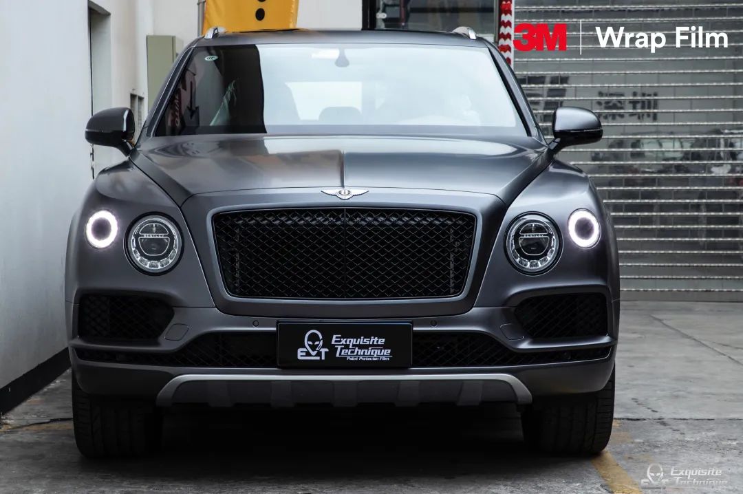 宾利添越陶瓷深邃灰