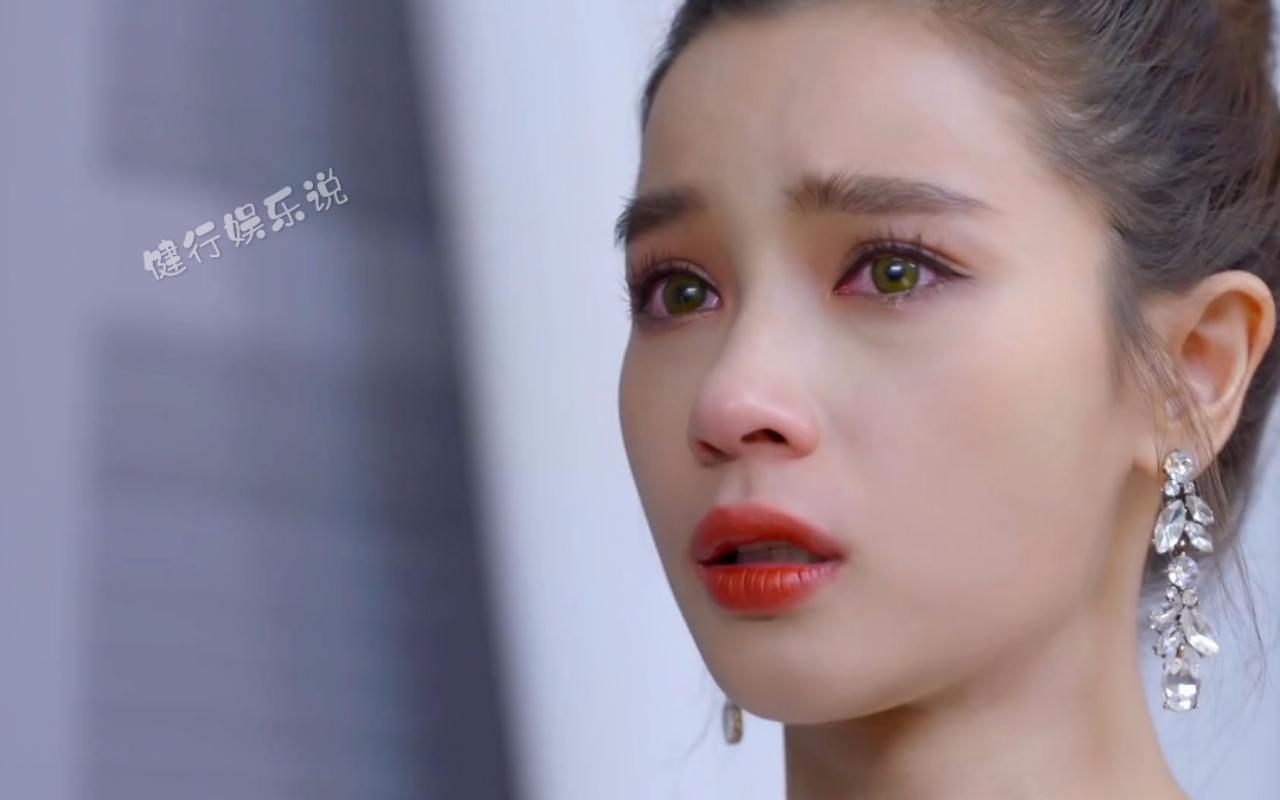 泰剧《蛇吻》热播,网友:女主似baby,男主似李现,这样的剧追定了!