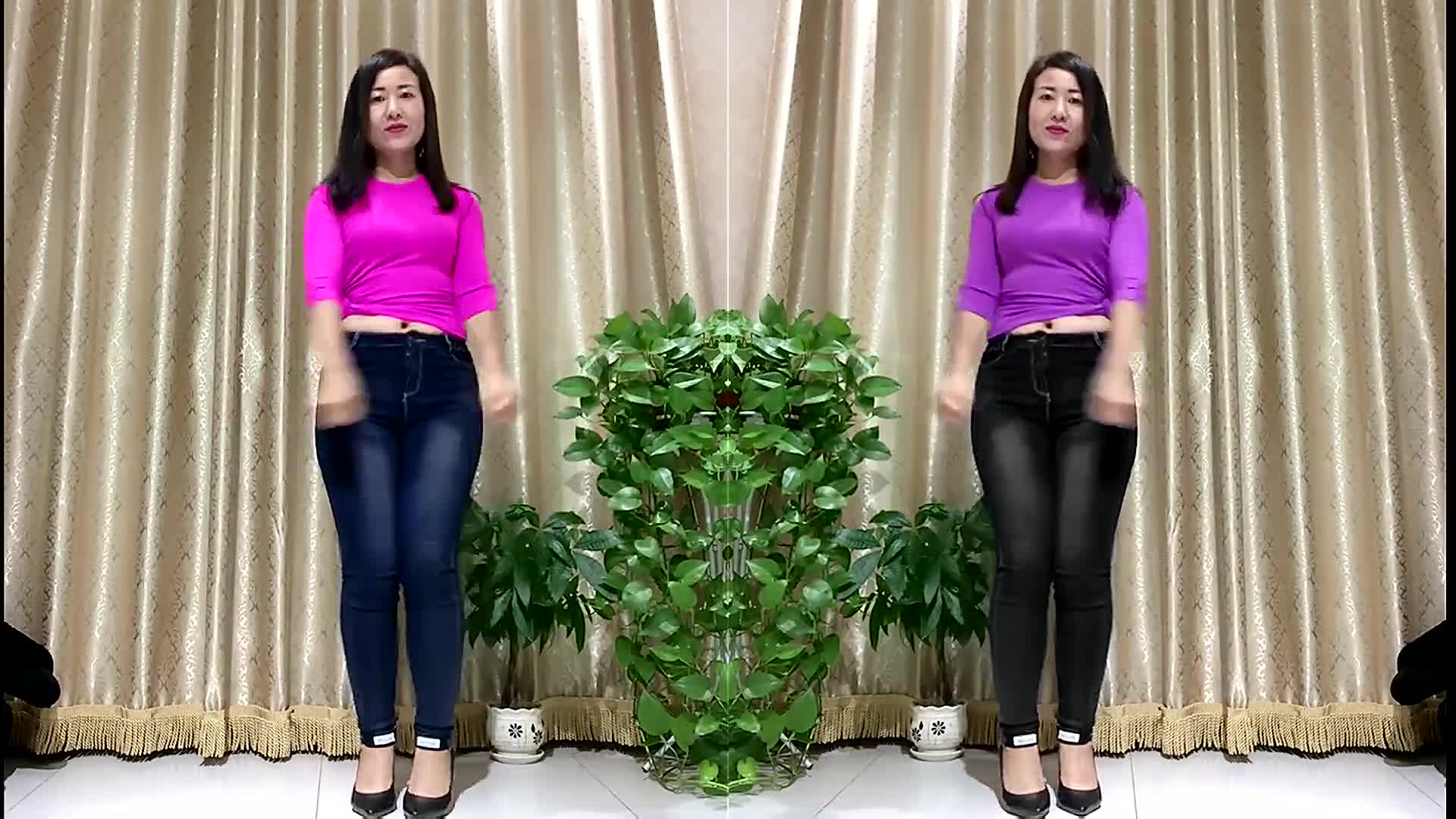 蜜蜜广场舞听心丰腴少妇时尚版