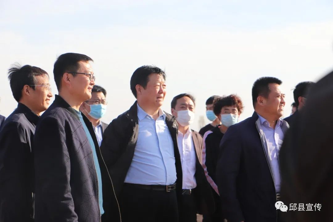 昨天邱县邱城梁二庄南辛店共同关注一件事