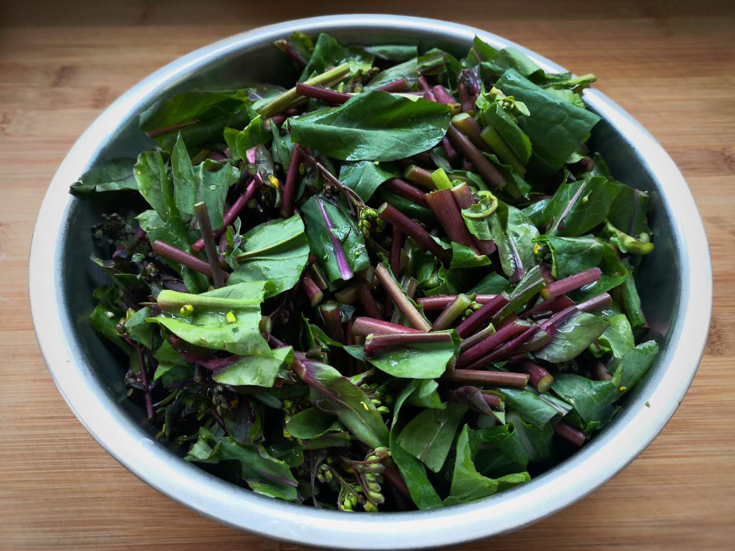 原创春天遇到这菜我从不手软一次买四五斤清热去火老公点名吃