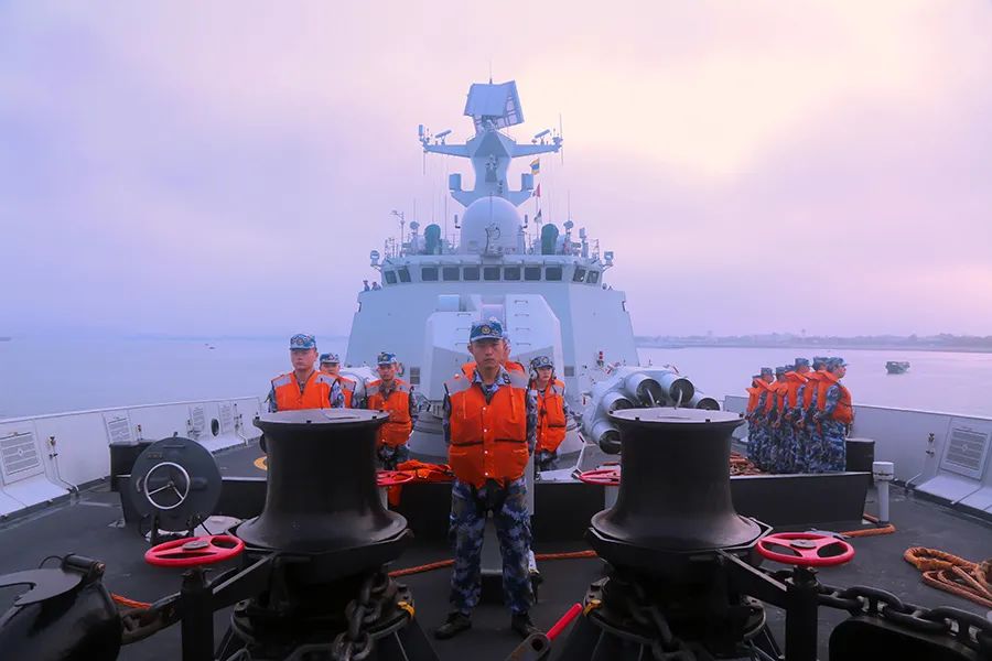 大洋深处起狂澜海军许昌舰实战化训练太燃了