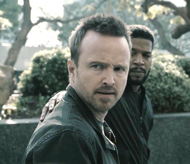 出现了经典美剧《绝命毒师》系列中饰演重要角色杰西·平克曼(jessie