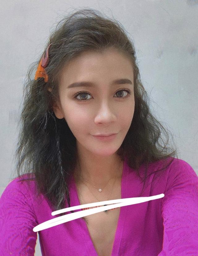 唐菀荧幕首落泪,单亲妈妈的苦只有她理解,1岁女儿