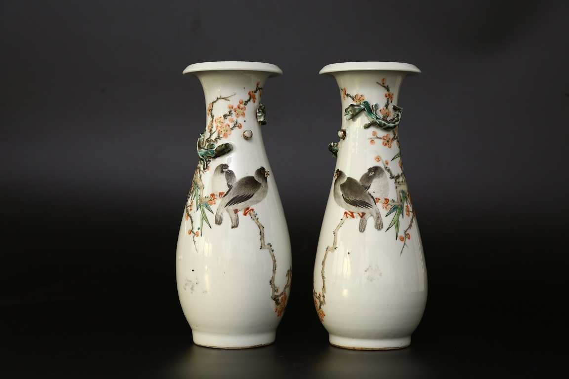 赏得│清光绪浅绛彩花鸟枇杷瓶一对