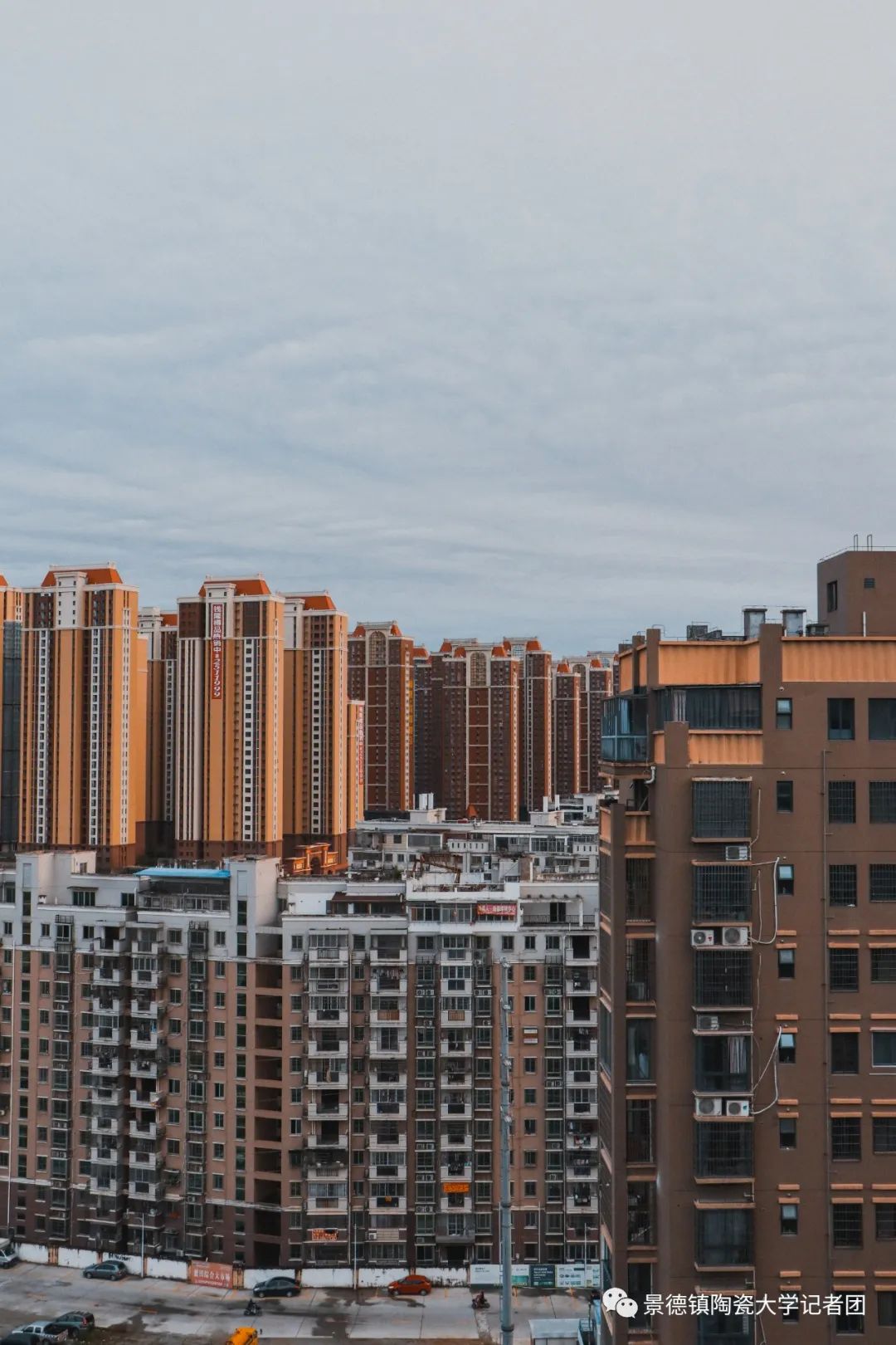 高楼窗外风景照片图片