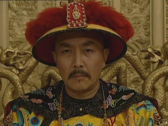 雍正影视剧照雍正二年十月,年羹尧入京觐见,获得了双眼顶戴花翎,四团