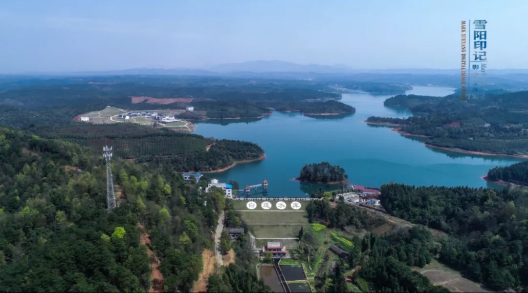 白莲水库【雪阳印记】 | 青山馥郁白莲花 碧水蓝天入画来_水池