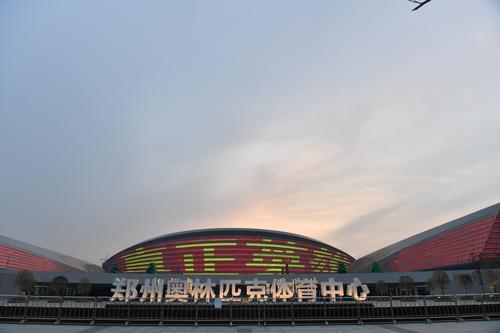 中原福塔城市综合体led屏紫荆山路与东大街交叉口中原珠宝城紫荆山路