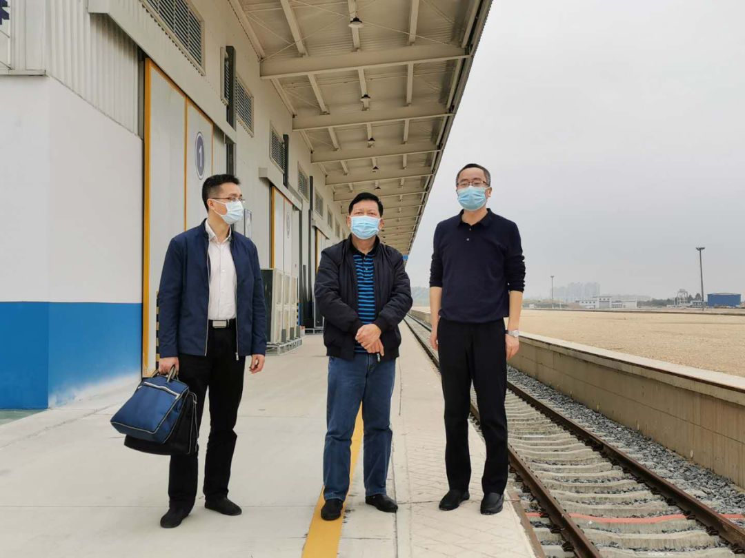 南宁市发展改革委到南宁国际铁路港指导和推进国家物流枢纽建设