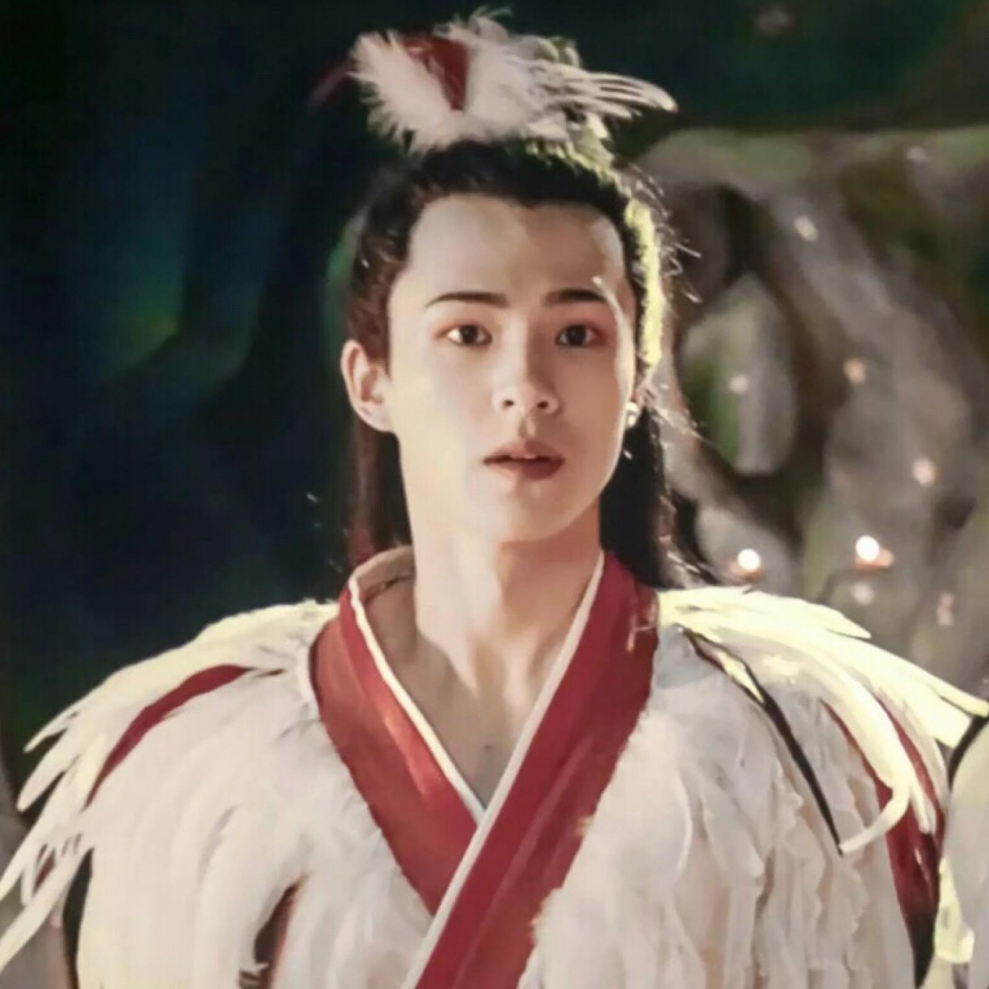 刘昊然新动作,这个侧颜生图值得打100分!