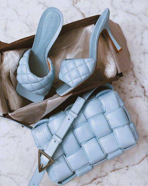 原创2020年时尚品牌钦点的色彩石灰蓝呈现出恒久性和信赖感