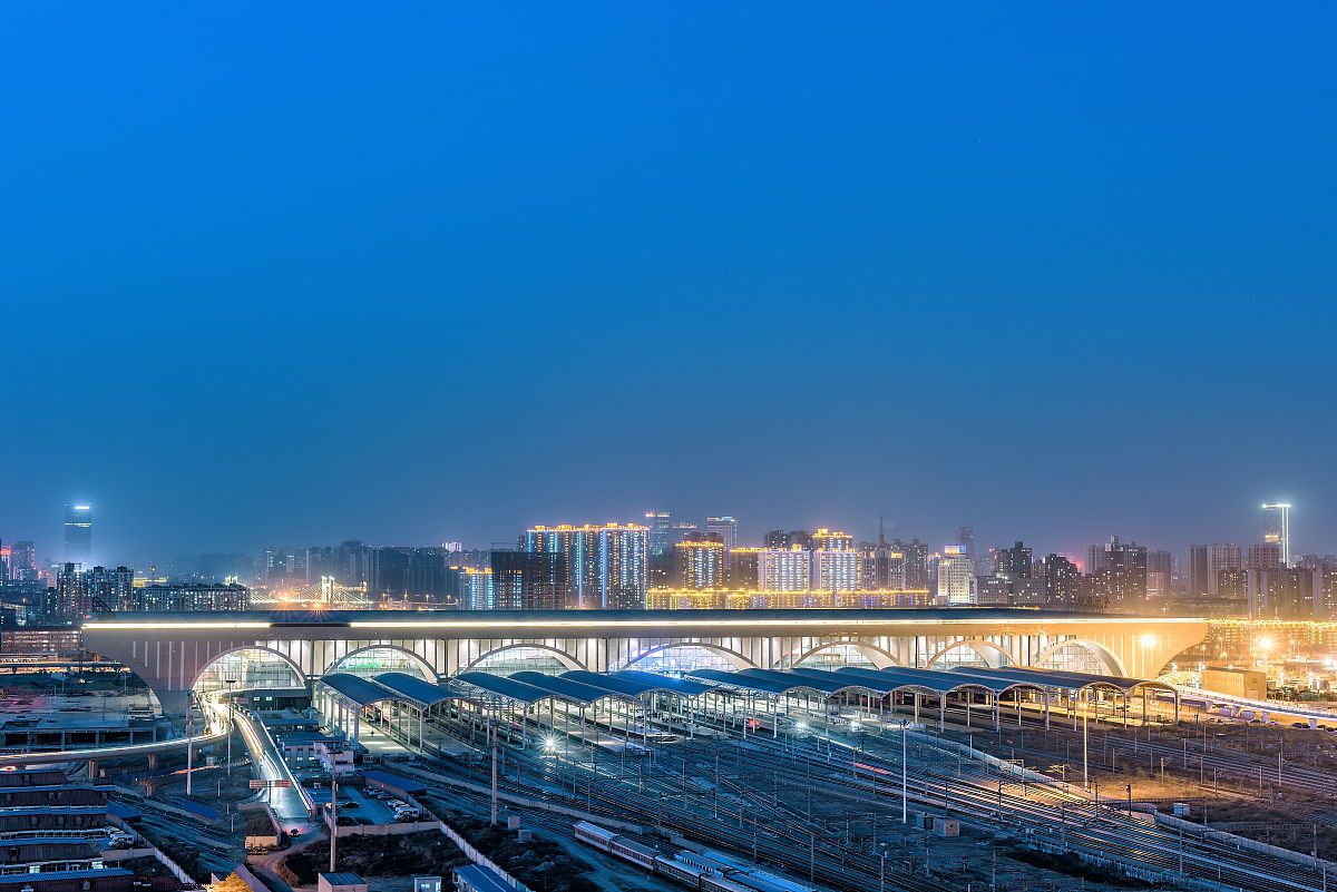 航拍石家庄站,像巨型竹筏,内部创意源于赵州桥