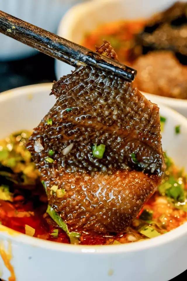 广州海底捞恢复堂食作为第①批客人是什么体验