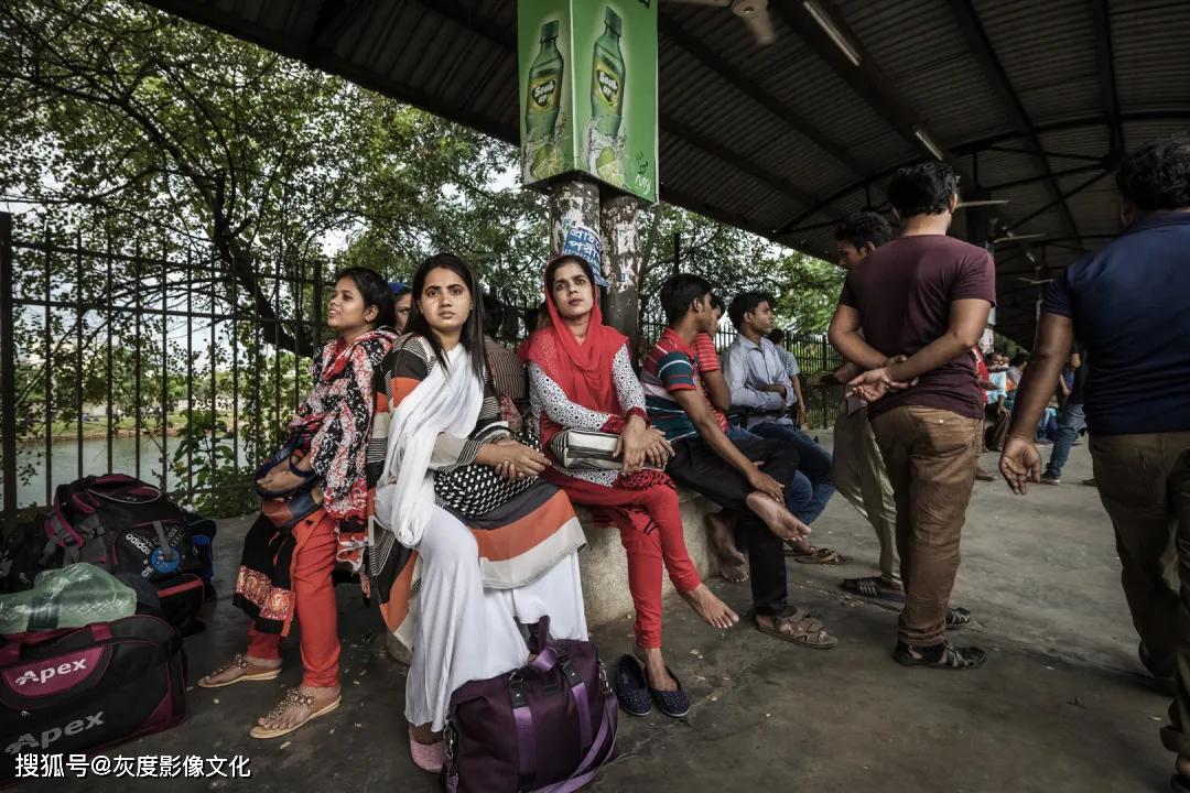 美国摄影学会考级玩法叶丹蕾摄影师孟加拉朝圣节组照获颁铜质会士名衔