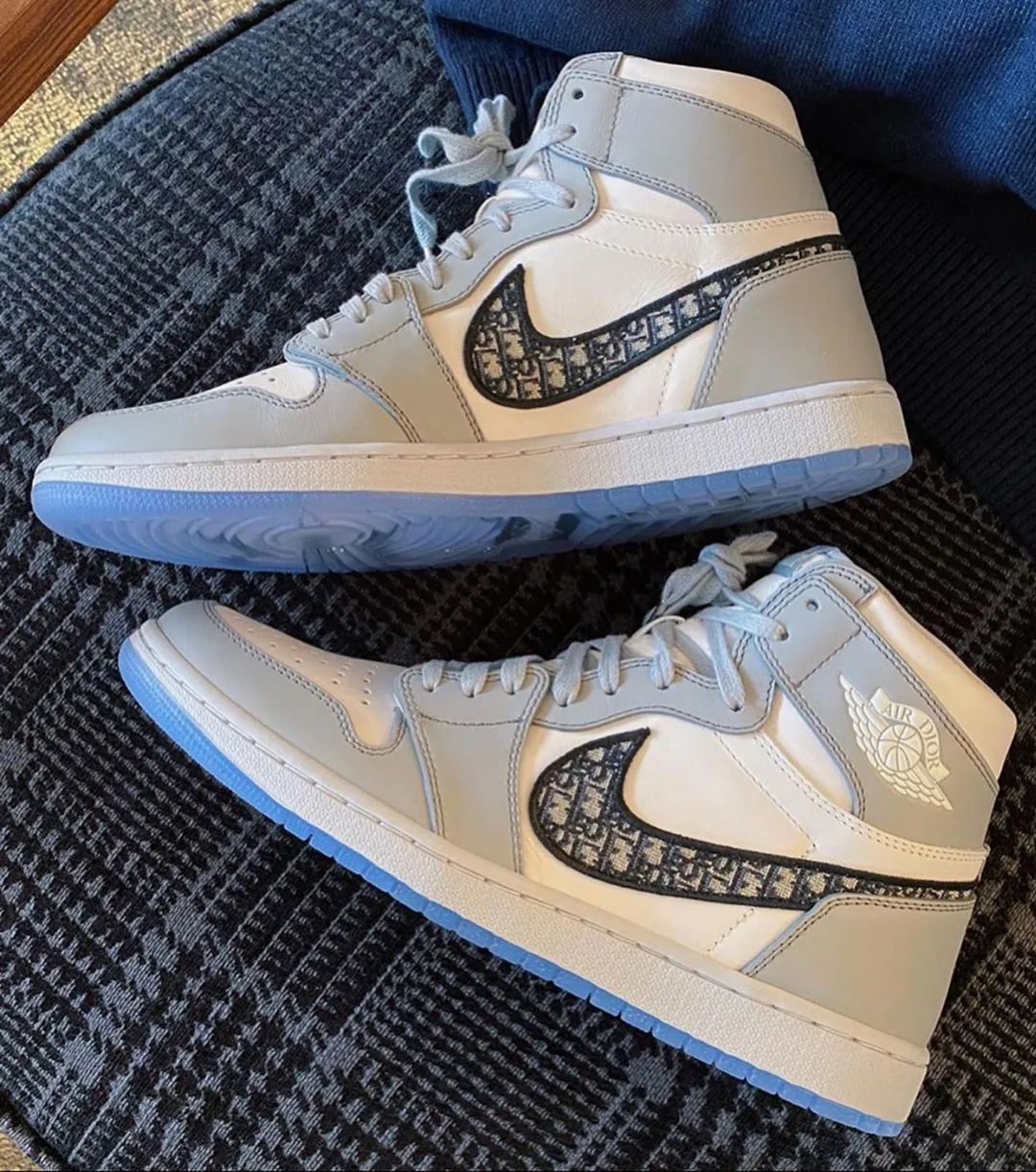 酸和ts亲完嘴的金小妹又来晒diorxaj1owxaj5