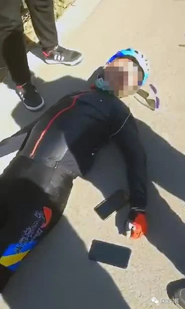 一男子骑山地车在白洋淀大道摔倒后死亡