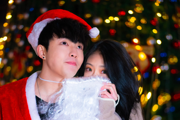 原创七舅脑爷男主女朋友是闵静?别闹了,人家演戏呢!