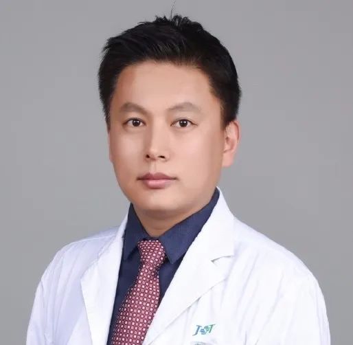 科内医生报名踊跃,经过科内综合考虑,最后决定派王成副主任医师前往