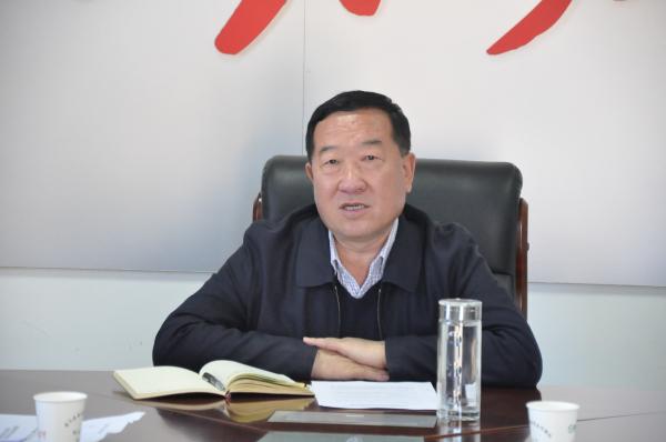 3月17日,县委副书记,县长任建新在行政中心1501会议室主持召开延