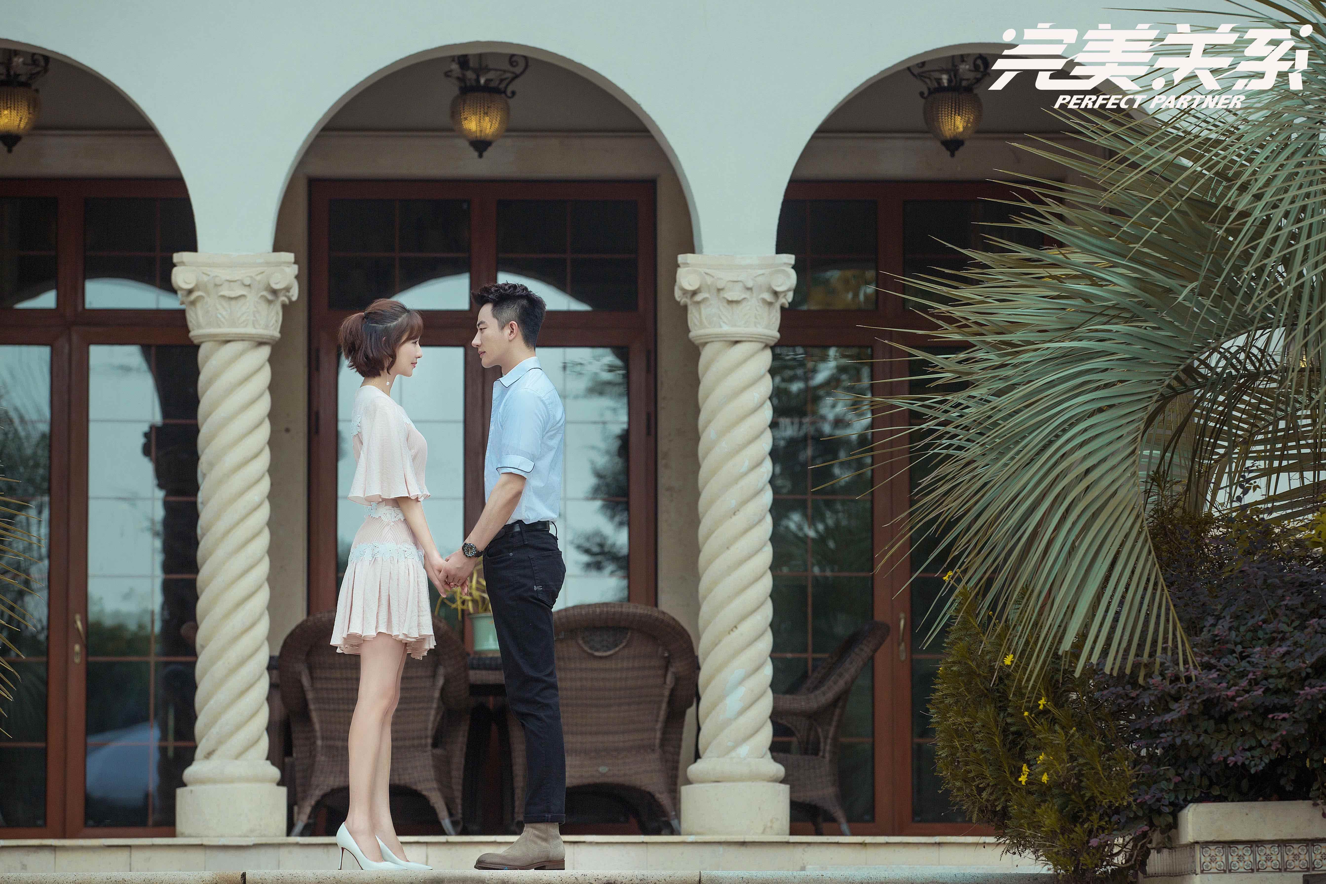 黄轩《完美关系》今晚大结局黄轩主演的《完美关系》今晚将迎来大结局