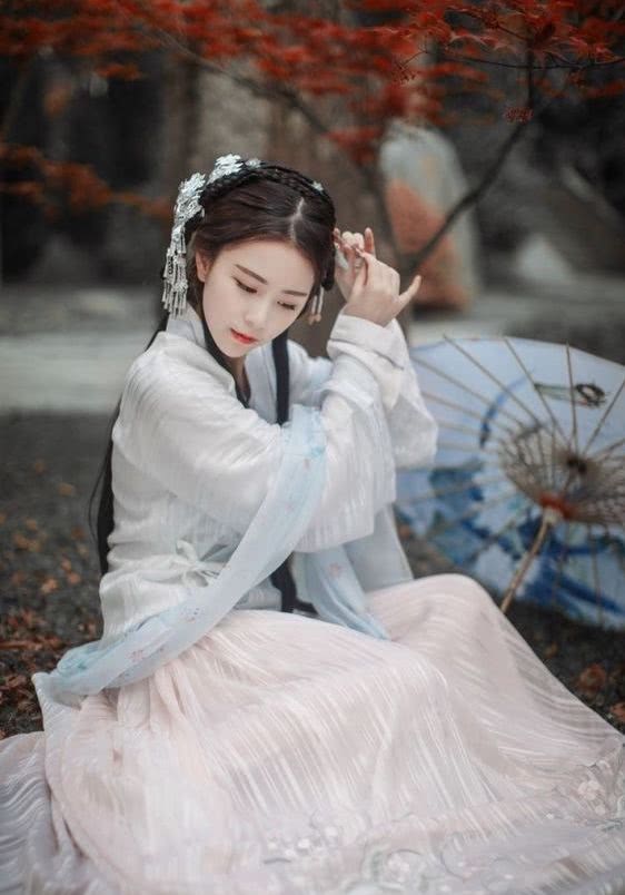 十二星座女专属古装金牛渐变色水瓶刺绣装巨蟹春意盎然