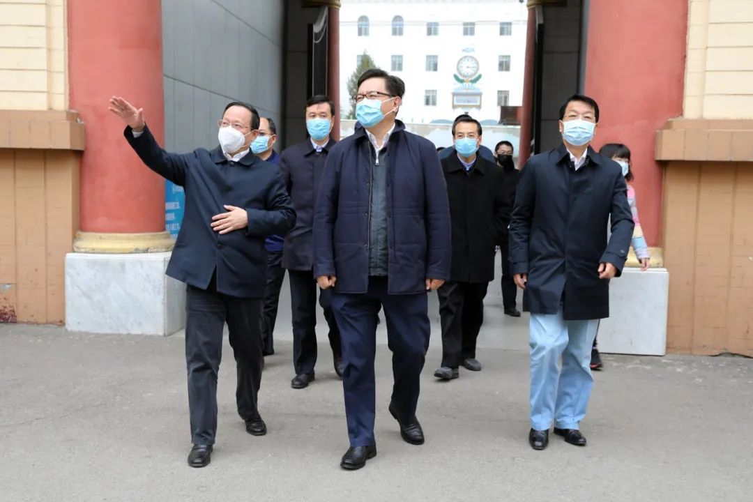 石家庄市政府副市长蒋文红一行到华北制药调研