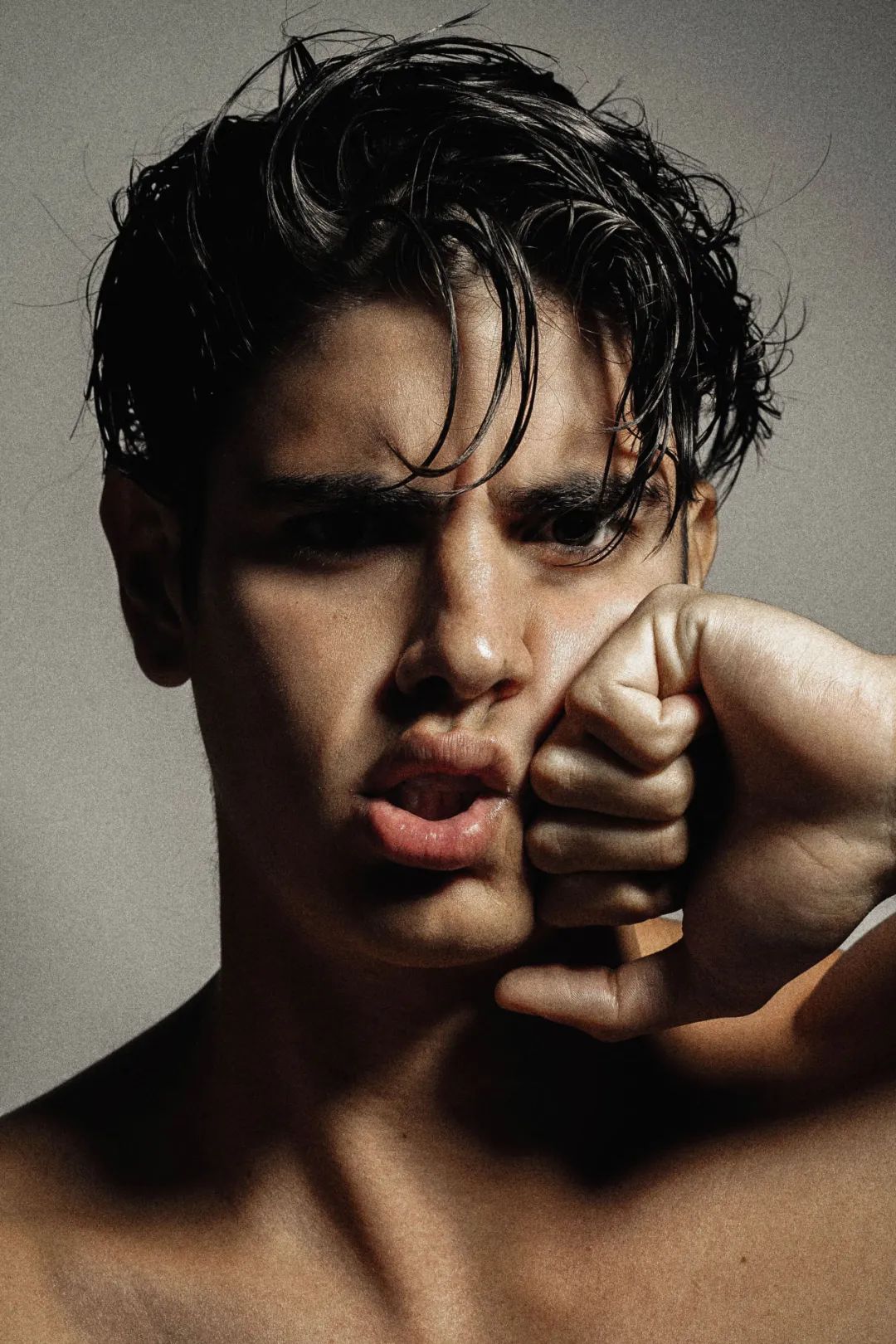 他也太好看了这比例十头身啊