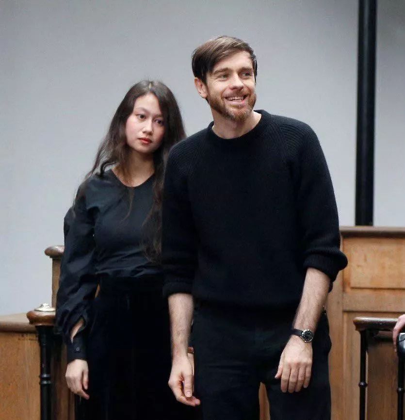 设计师的告白|从此他设计的每一件衣服都有她的影子_lemaire