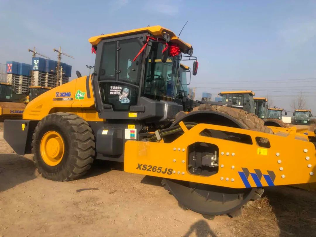 复工复工徐工5系睿龙压路机xs265js助力祖国各大工程建设