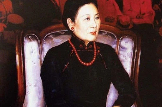 宋美龄的珠宝盒里都有啥? 除了4000万的手镯？慈禧凤冠上的珍珠？还有这些……_孟小冬
